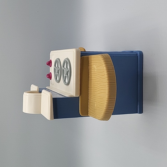 FISHER PRICE BRIARBERRY BEAR BERRY LYNN, ROCKING CHAIR & KITCHEN - Picture 10 of 12